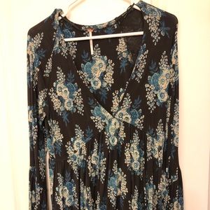 FREE PEOPLE FLORAL BELL SLEEVE TOP